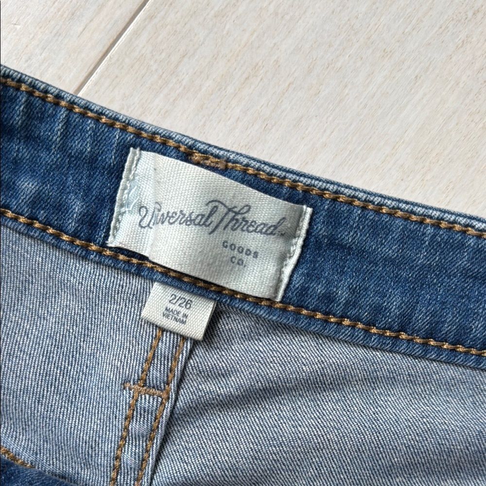 Universal Thread Distressed Jean Shorts - Picture 3 of 6